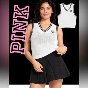 PINK Victoria's Secret
Cambridge Knit Cropped Vest Size M